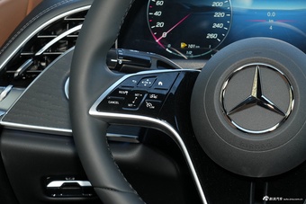 2026款奔驰E级 260 L 经典型