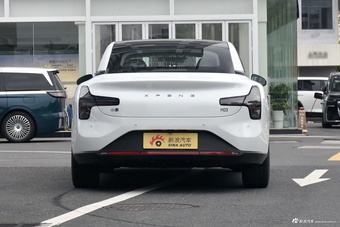 2025款小鹏MONA M03 600 超长续航 Max