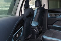 2023款航海家 2.0T 四驱尊睿混动版