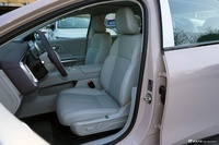 2025款零跑B01 550悦享版