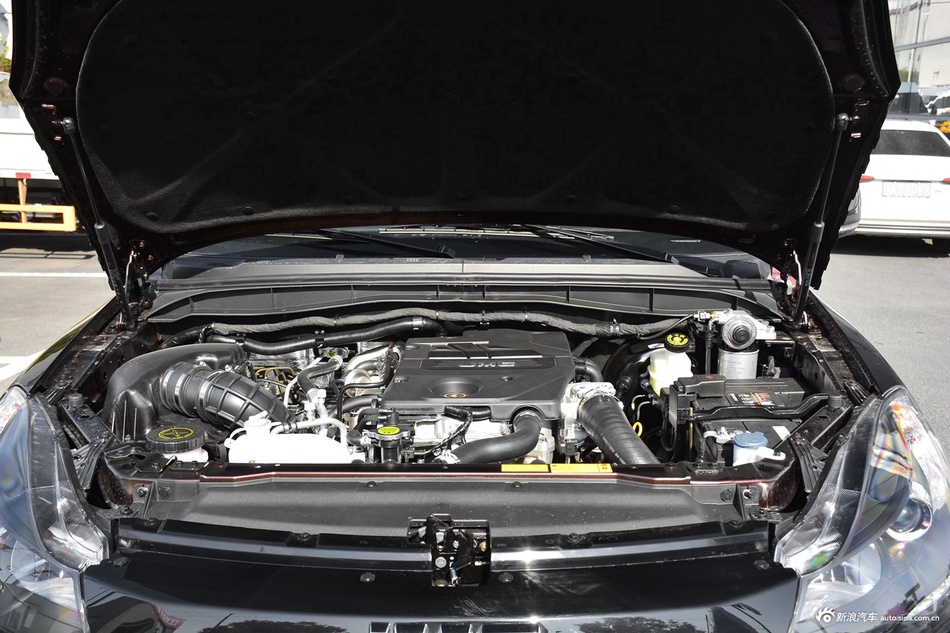 2022款宝典2.5T柴油两驱舒享版长轴JX4D25A6L