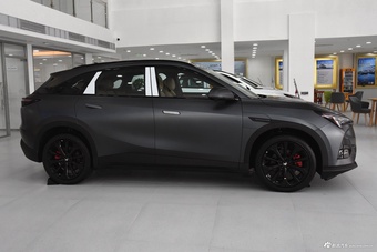 2025款极狐αT5 520 MAX