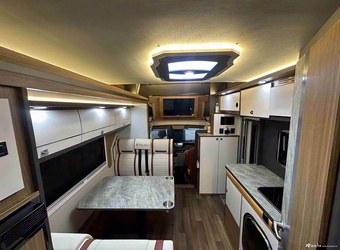 2025款星爵 双拓展6座6卧C型豪华版 官图