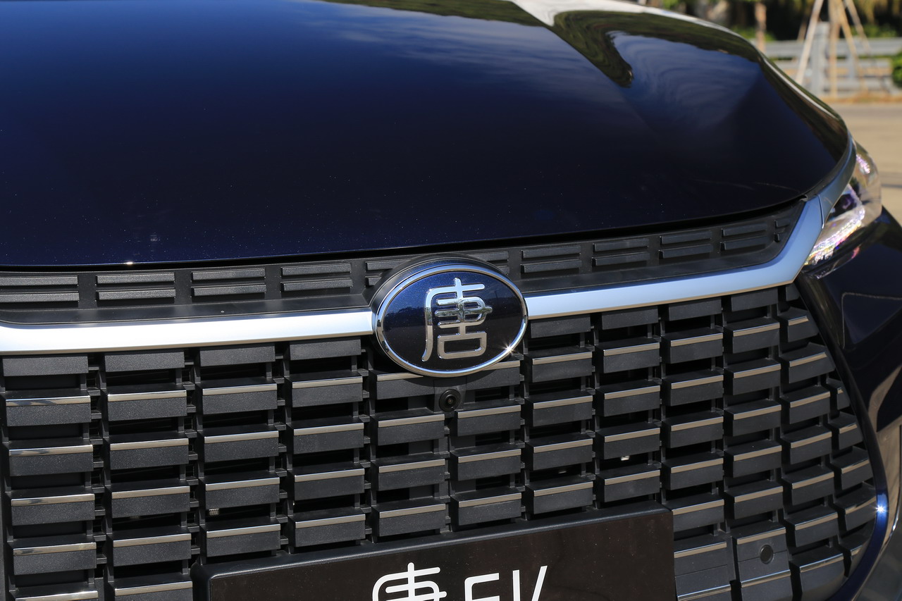 2021款比亚迪唐EV 四驱高性能创世旗舰版