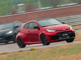 2025款GR YARIS 进化版 官图