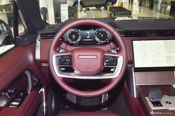 2026款揽胜 3.0 L6 400PS HSE长轴版