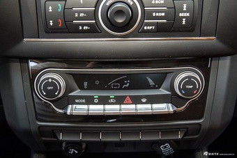 2022款福田征服者5 2.0T自动柴油两驱武林至尊长轴4F20TC