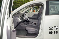 2025款零跑B10 510悦享智驾版