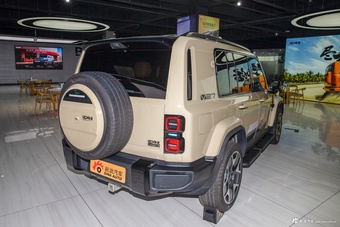 2026款iCAR V27 200KM四驱猎鹰700