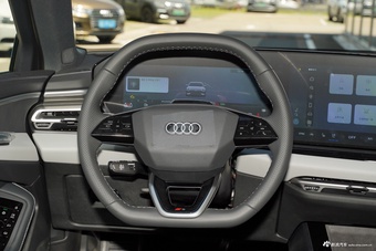 2026款一汽奥迪A5L 2.0T 运动版 Plus