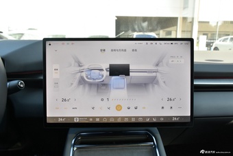 2025款小鹏P7 750 四驱高性能 Ultra