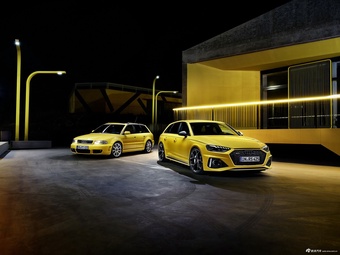 2024款奥迪RS 4 Avant edition 25 years 官图