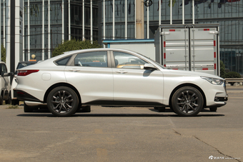 2019款宝骏RC-6 1.5T自动24小时在线精英型