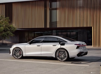 2025款奥迪A6混动 Sedan e-hybrid quattro 官图