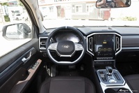 2023款悍途 2.0T 自动柴油两驱精英型大双