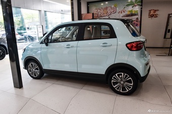 2025款零跑T03 403舒享版