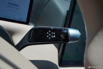 2025款小鹏G9 625 长续航 Max