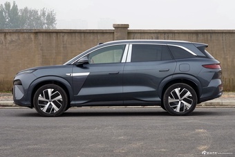 2025款唐L DM 200KM四驱激光雷达旗舰型