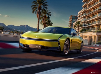 2025款小鹏P7 四驱 律动黄 官图