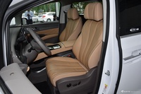 2022款腾势D9 DM-i 970 四驱尊荣型