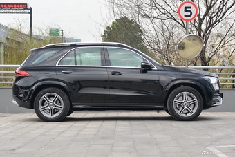 2023款奔驰GLE级 450 4MATIC 时尚型