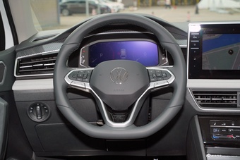 2024款途观L 出众款 330TSI 自动两驱R-Line龙耀版