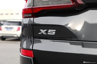2022款宝马X5 xDrive30i M运动套装