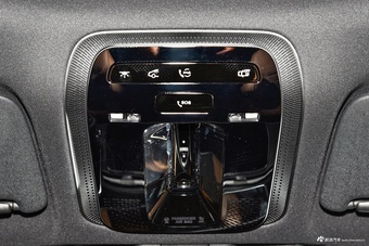 2024款奔驰E级 改款 E 300 L 时尚运动型