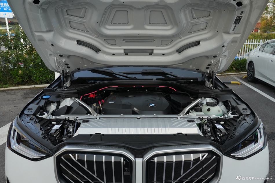 2025款宝马X3 改款 xDrive25L 豪华套装