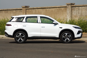 2026款宋Pro DM-i 220KM超越型