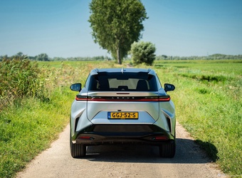 2025款雷克萨斯R 300e 35th Edition 官图