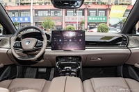 2022款比亚迪汉DM-i 121KM 尊贵型