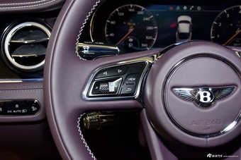 2024款欧陆 4.0T GT V8 雅度版