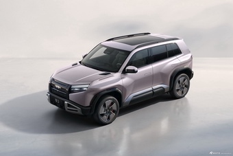 2025款钛3 501KM 后驱Ultra版 冰晶蓝 微光粉