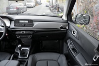 2022款宝典2.5T柴油两驱舒享版长轴JX4D25A6L