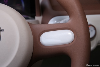 2026款奔腾小马222km 闪耀马