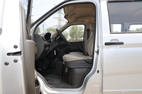 2021款五菱荣光S 1.2L标准型助力版5座LSI