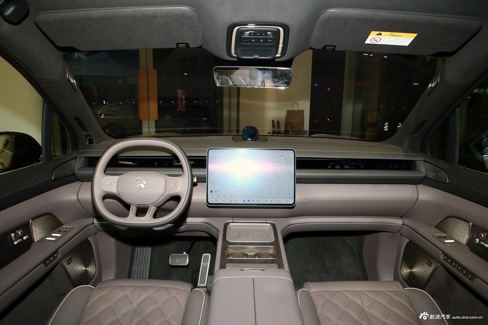 2026款蔚来ES8 六座行政签名版