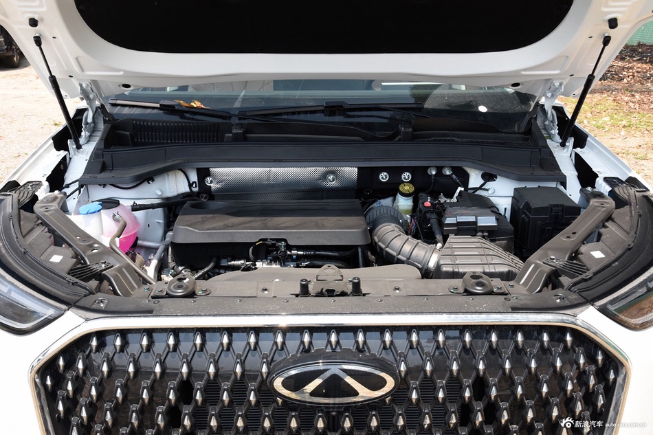 2024款瑞虎8 L 2.0T 两驱舒适版 5座