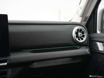 2025款坦克300 Hi4-T