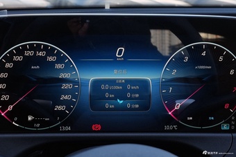 2026款奔驰E级 260 L 经典型