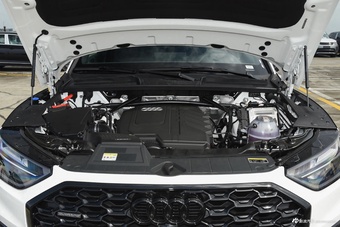 2022款奥迪Q5L Sportback 改款 40 TFSI RS套件燃速型图片