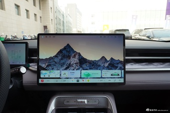 2025款荣威M7 DMH 160km悦享版