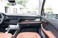 2025款奥迪Q7 45 TFSI quattro S line黑武士型