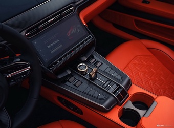 2025款Vanquish Volante 追霆者 官图