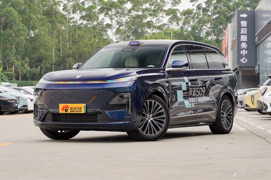 2025款深蓝S09 四驱Ultra+ 高定版