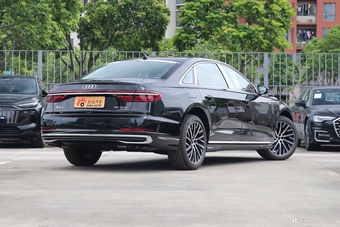 2026款奥迪A8L 55 TFSI quattro旗舰型