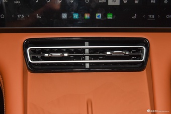 2026款山海L7 PLUS 220km豪华版 5座