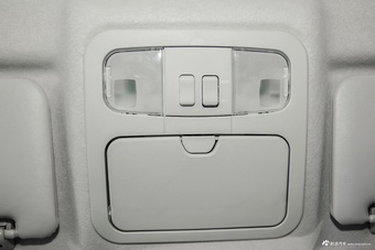 2022款福田征服者5 2.0T自动柴油两驱武林至尊长轴4F20TC