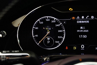 2024款欧陆 4.0T GT V8 雅度版